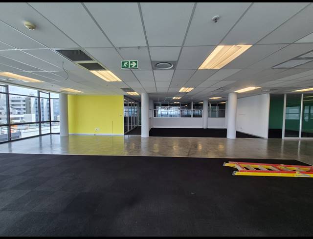 492M² OFFICE TO LET IN SANDTON CENTRAL